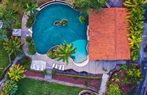 Panama Beach Apartamento | A cozy retreat in the Jungle with Spectacular Views of wildlife and sunsets