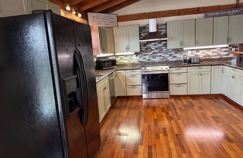 Gatlinburg - Pigeon Forge Complejo | A Customized Mountain Retreat with Endless Entertainment