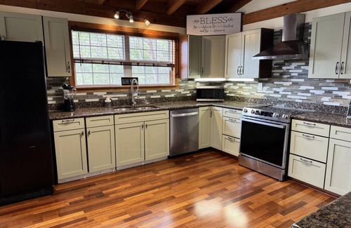 Gatlinburg - Pigeon Forge Complejo | A Customized Mountain Retreat with Endless Entertainment