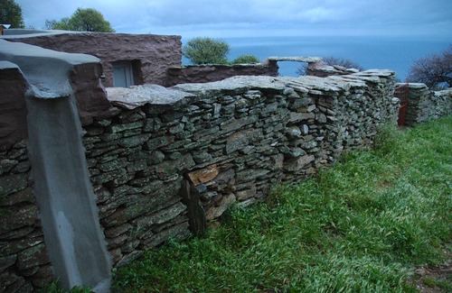 Kea Casa | UNA CHOZA DE PIEDRA CICLADICA EN KEA, GRECIA