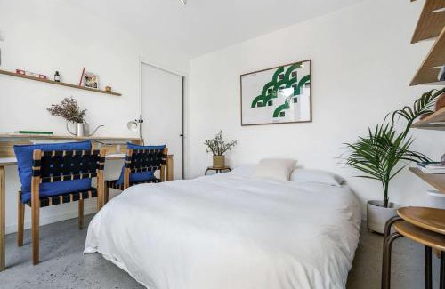Fitzroy North Casa | A Designer Terrace House by Edinburgh Gardens