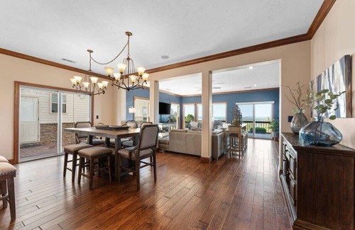 Kimberling City Casa | A Dream Getaway: Sunset Sanctuary Table Rock Lake