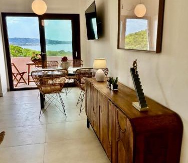 Baja Sardinia Apartamento | A due passi dal mare in Costa Smeralda