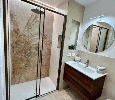Baja Sardinia Apartamento | A due passi dal mare in Costa Smeralda