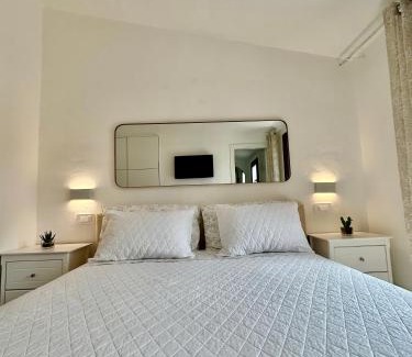 Baja Sardinia Apartamento | A due passi dal mare in Costa Smeralda