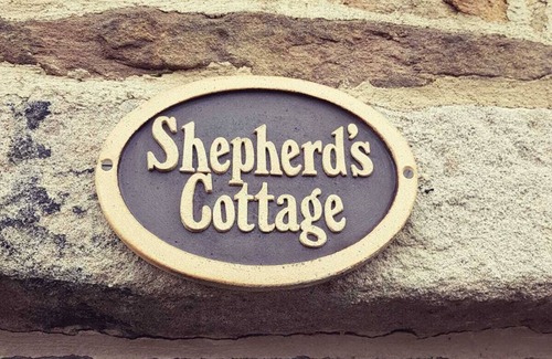 Peak District Cabaña | A fabulously quiet paradise situated on a working farm Castleton