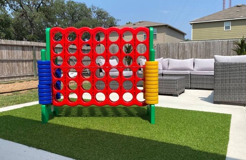 San Antonio Casa | A Family Cozy Getaway 7 miles from Sea World and Fiesta, Texas