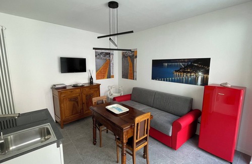 Lovere Apartamento | A few steps from the lake, apartment with terrace in the heart of Lovere