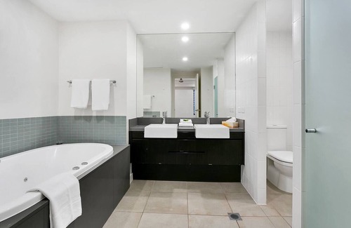 Port Douglas Complejo | Two Bedroom Swimout 168 in Tropical Resort