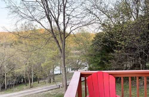 Indian Point Cabina | A-Frame Cabin on Table Rock Lake- by SDC!