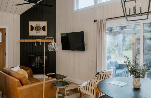 Pittman Center Casa | A-Frame Home - Cozy and Modern - Smoky Cottage