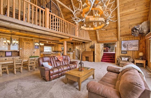 Bozeman Casa | A-Frame Home with Breathtaking Views and Hot Tub!