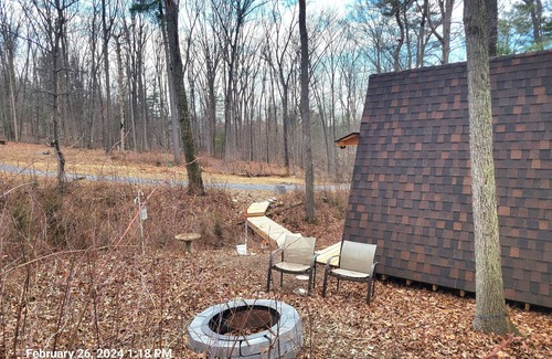 Broadway Cabina | A-frame in the Brambles Cabin, Broadway, Virginia