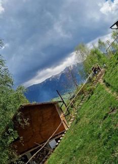 Bran Cabina | A-frame Muchia Scortii