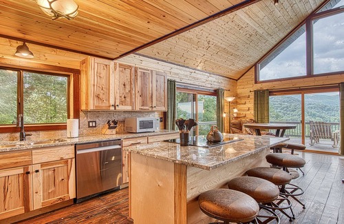 Clyde Chalet De Esquí | A-Frame on Private Mountaintop with Long Range Views