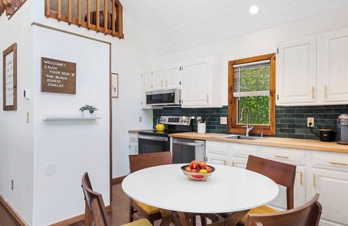 East Stroudsburg Chalet De Esquí | A-Frame | Ski | Hike | Hot Tub | Firepit