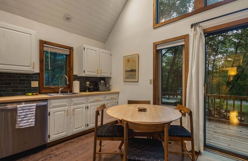 East Stroudsburg Chalet De Esquí | A-Frame | Ski | Hike | Hot Tub | Firepit