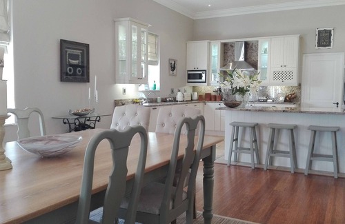 Hout Bay Villa | Una Villa de Estilo Francés