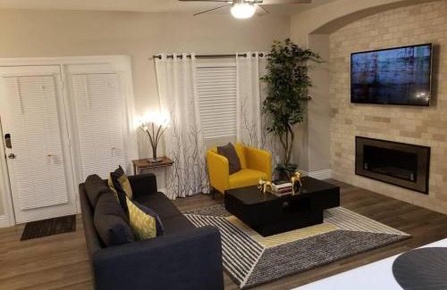 Spring Valley Apartamento | A - Fully remodeled and professionally decorated