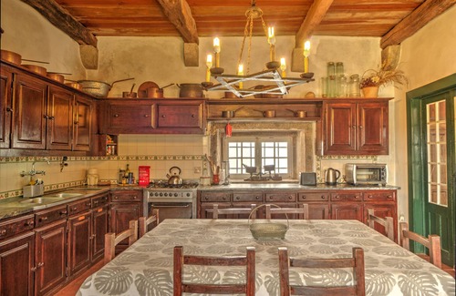 Lanheses Casa | Grande y auténtico Pazo - Una finca de vacaciones de tradición familiar.
