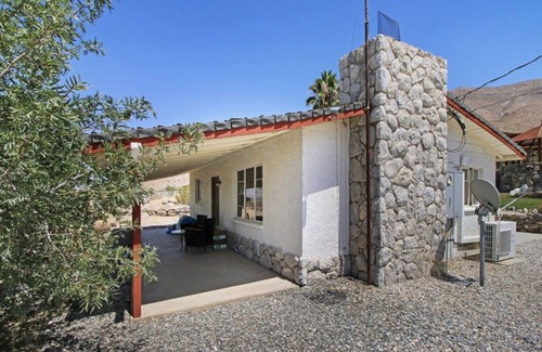 Apple Valley Casa | A getaway from the city life!