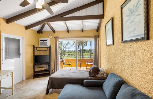 La Grande Princesse Condominio | A getaway from your getaway by RedAwning