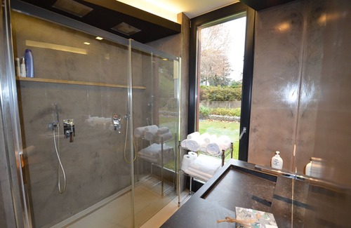 Viganello Apartamento | A green oasis just a few steps from the romantic lakeshore of Lugano