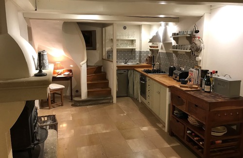 Villeneuve-Minervois Casa | Un 'tesoro escondido', en su propio patio privado amurallada Justo fuera Carcassonne