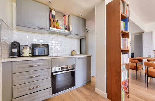 Neuilly-sur-Seine Apartamento | A Hidden Gem on the Rooftops of Neuilly