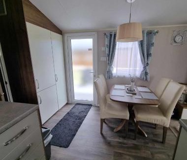 Tattershall Complejo | A HOME AWAY HOT TUB RETREAT AT Tattershall lakes country park