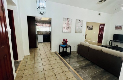 Palmdale Casa | A Home Surrounded by Nature
