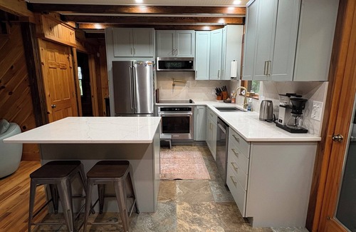Galax Cabina | A Hopeful Mountain - 10 mins from Galax & the Blue Ridge Parkway!