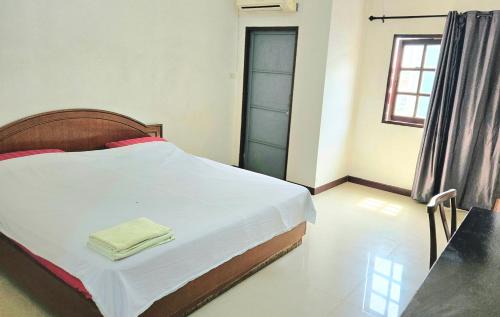 Phasi Charoen Casa | A House Boutique Guesthouse