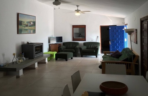 Costa Dorada Casa | Una casa con un gran año fantásticas vistas de la piscina
