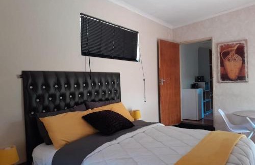 Lyttelton Manor Apartamento | A humble abode that is cozy