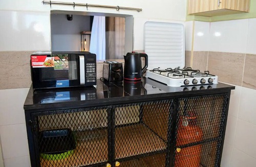 Nyeri Apartamento | A+I Skyview- Rustic Chic Escape x2