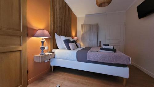 Saint-Magne-de-Castillon Cama Y Desayuno | A L'OMBRE DE LA TREILLE -Proche Saint-Emilion