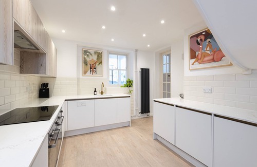 Petty France Cabaña | Cotswold Spa House - historic country house for groups