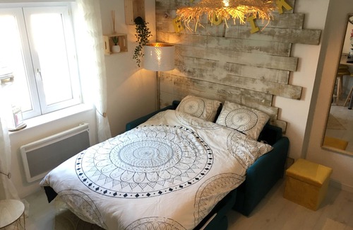 Sainte-Therese-Demi-Lune Casa | Vrbo Property