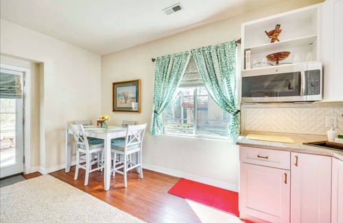 Northgate Casa | A Little Luxury near the AFA