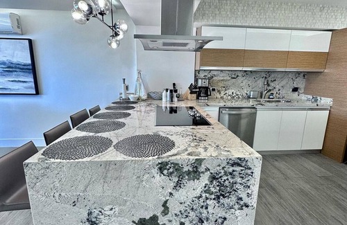 Margarita Island Apartamento | A luxurious and comfortable Oasis by the Caribbean Sea!