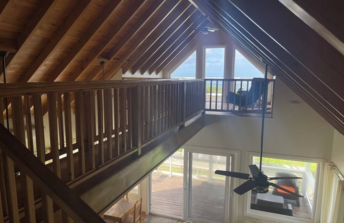 Isla de Utila Casa | A Luxurious Charming Bungalow Located in Tranquil Utila