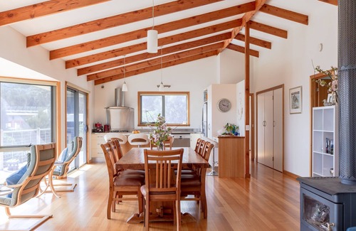 Palana Casa | A luxurious with incredible seaviews and beaches only minutes away