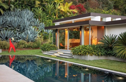 Trousdale Estates Casa | A Mid-century Masterpiece