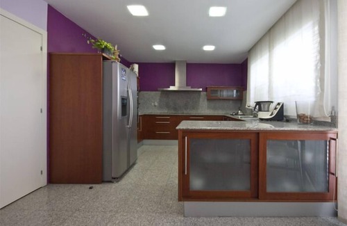 Castellarnau Villa | Villa moderna, Piscina, Wifi gratis, Zona Residencial a 20 min de Barcelona