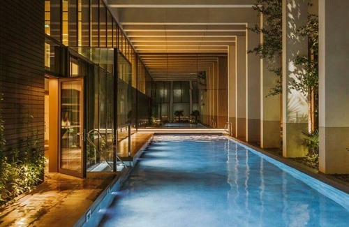Canary Wharf Apartamento | A modern and stylish apartment with balcony in the centre of Canary Wharf.