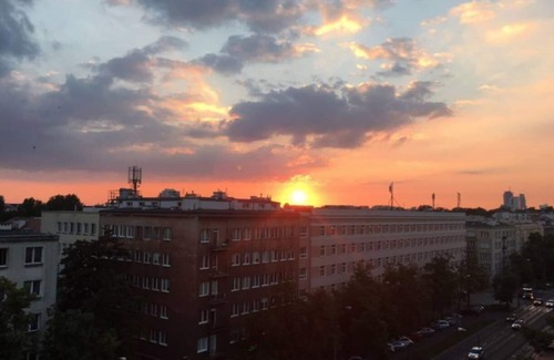 Mokotow Condominio | A modern city apartment with good views.