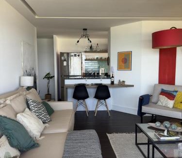 Recreio dos Bandeirantes Apartamento | A Modern Paradise by The Seaside