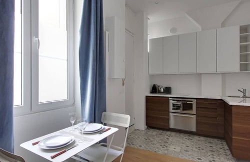 Pigalle Apartamento | A Modern Studio in Montmartre