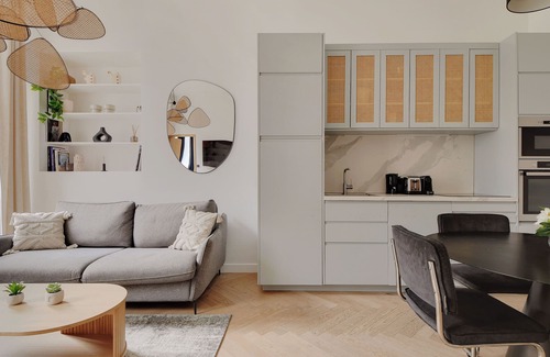 Quartier du Faubourg-Montmartre Apartamento | A Modern & Stylish 1-BR Apartment in Opéra